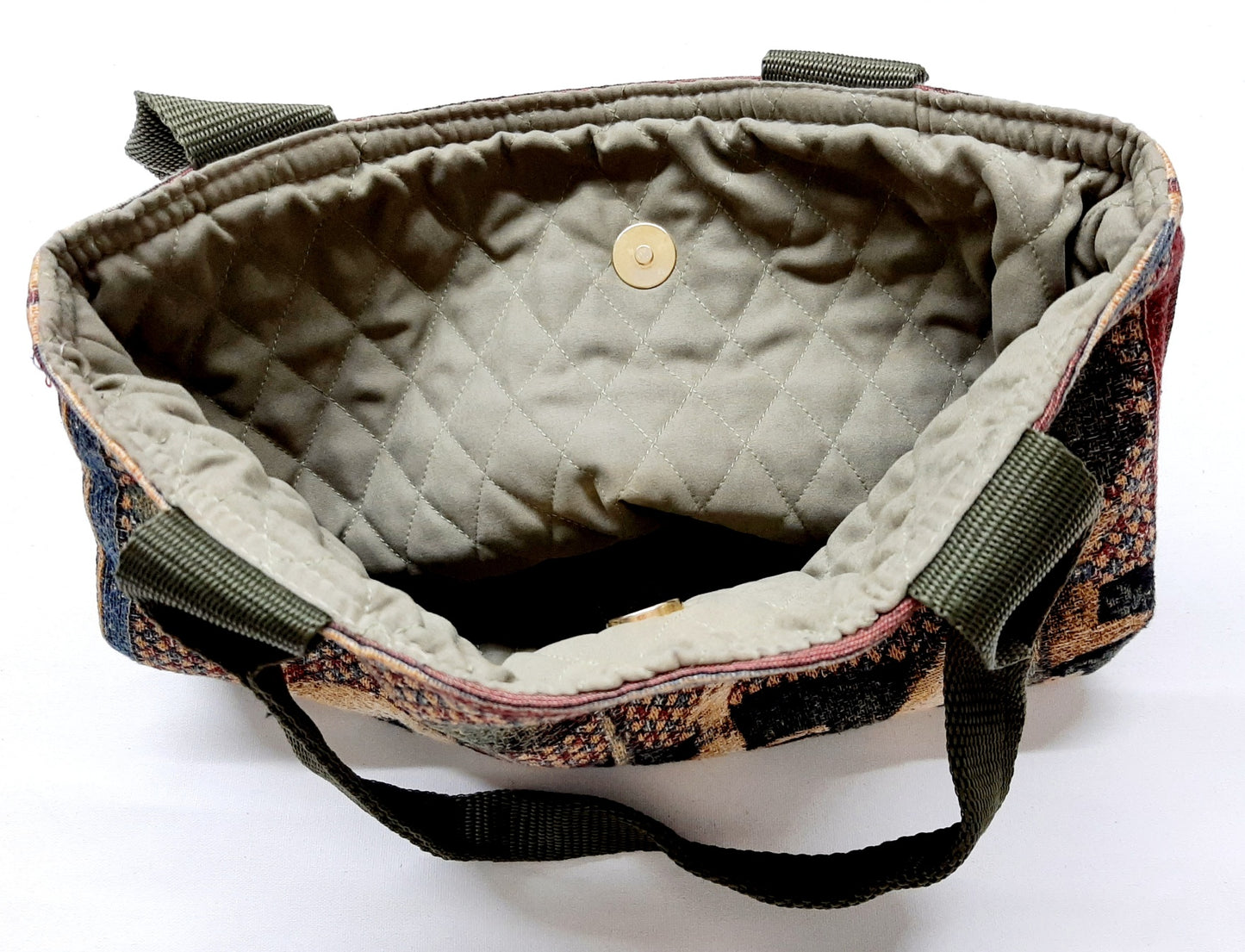 Tapestry Hound Tote Bag with Quilted Lining & Magnetic Fastener.