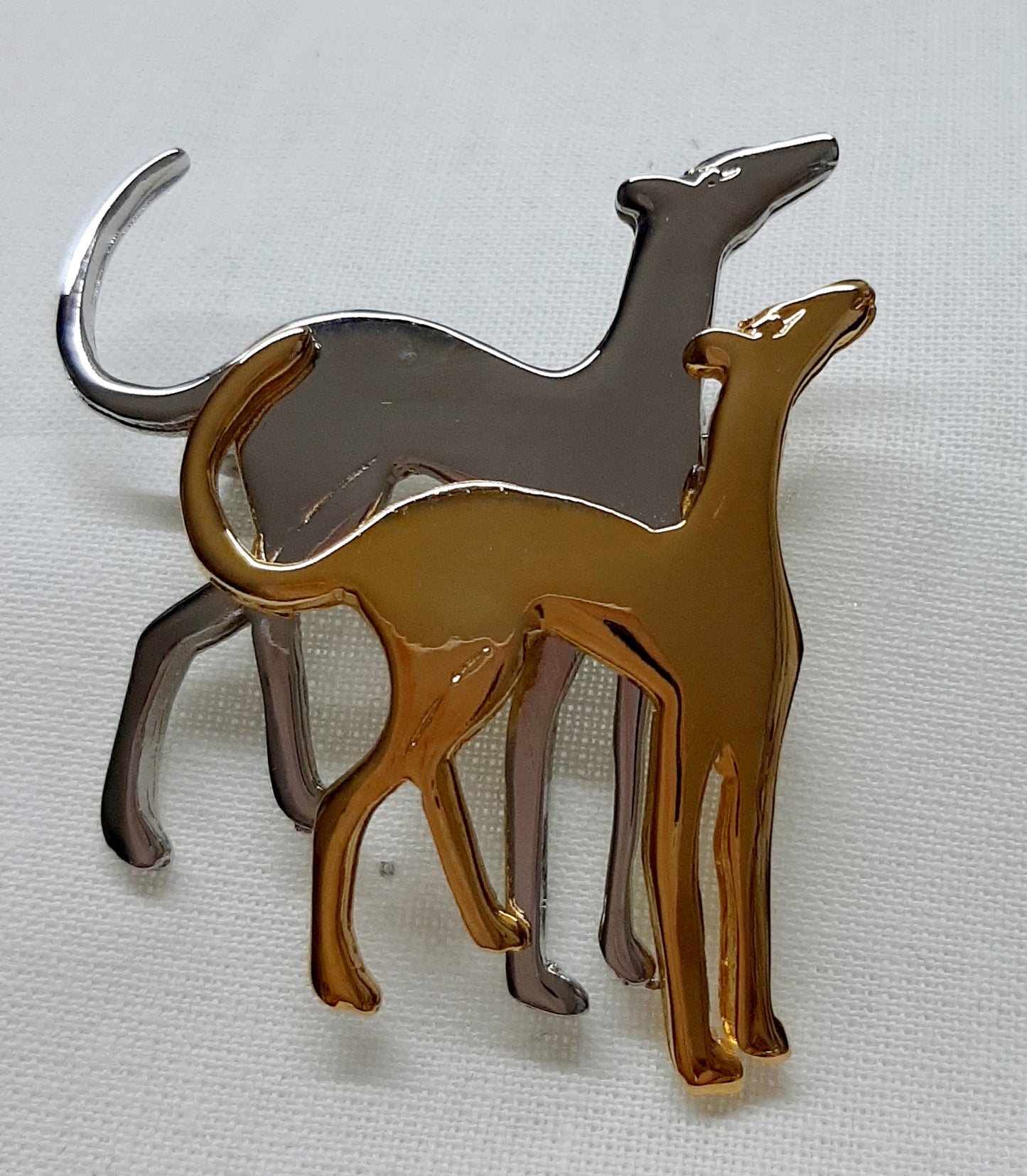 Two Happy Hounds broach/pin