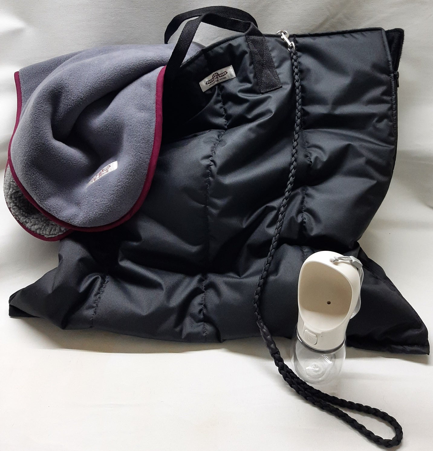 Iggy Snuggle Travel Bag